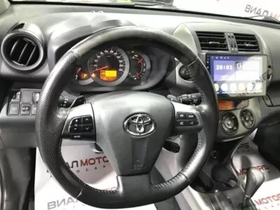 Toyota RAV4  2012
