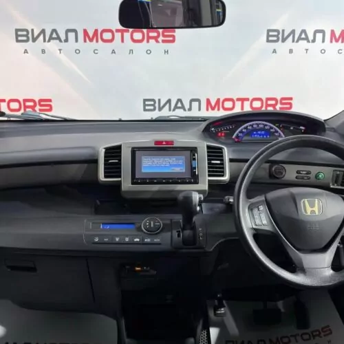 Honda Freed Spike  2014