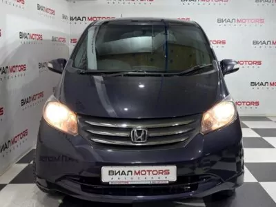 Honda Freed Spike  2014