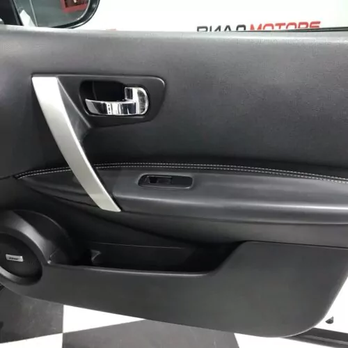 Nissan Qashqai  2010