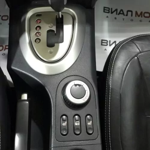 Nissan Qashqai  2010
