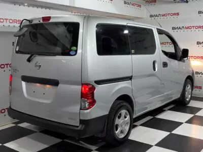 Nissan NV200  2014